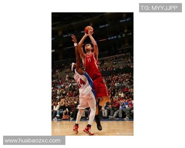 乔治与姚明首次相遇的精彩瞬间与篮球梦想的交汇